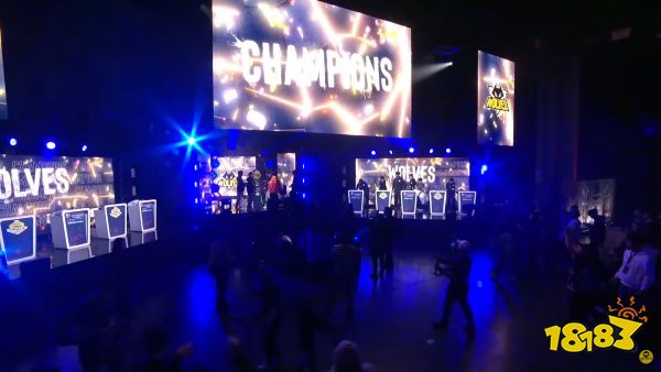 Royal Never Give Up 教练：亚索是Breathe的自信之选，阵容也是适合亚索的