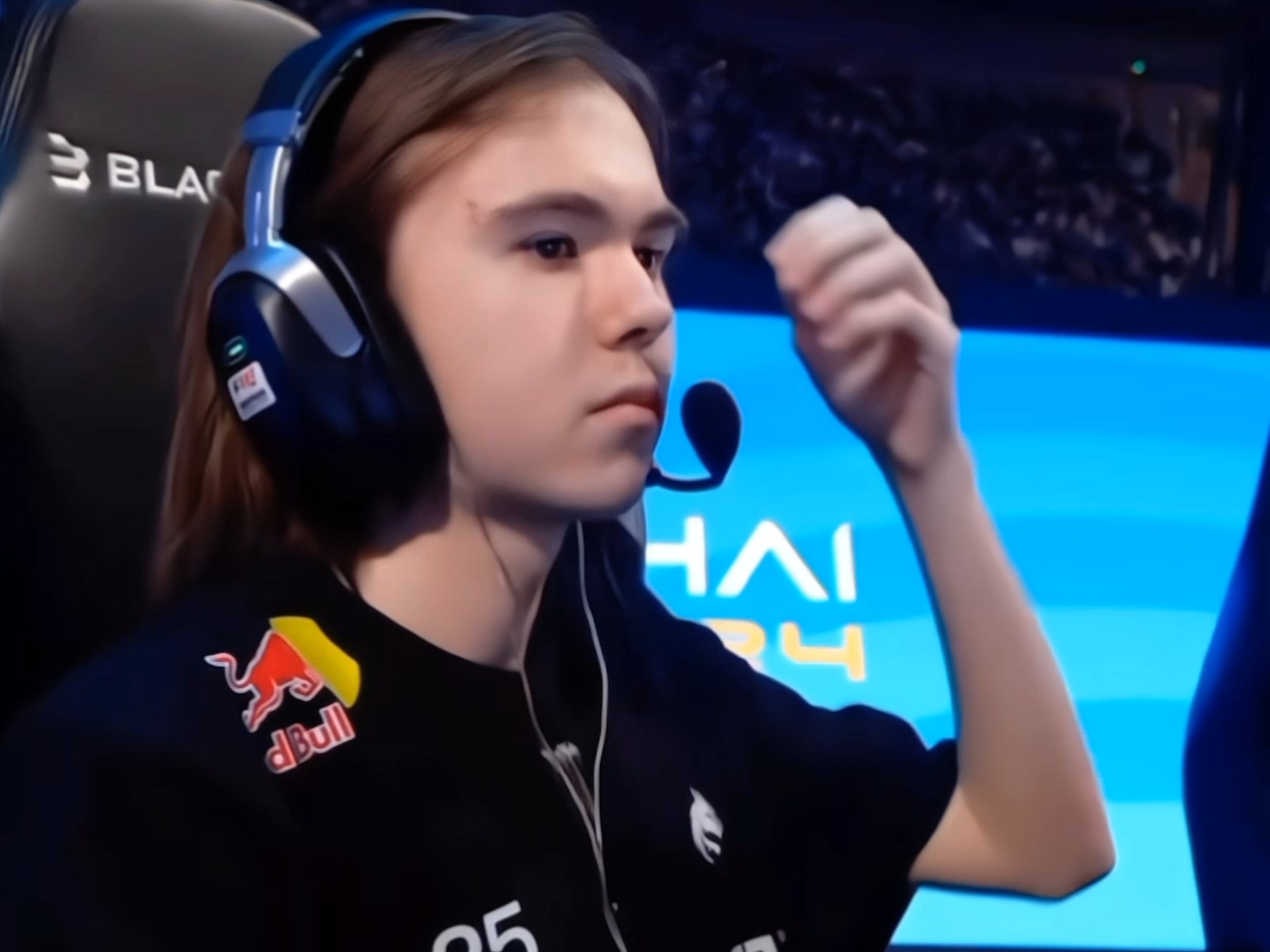 Meiko发文：离开一个待了9年的地方确实很困难，EDG是我永远的家